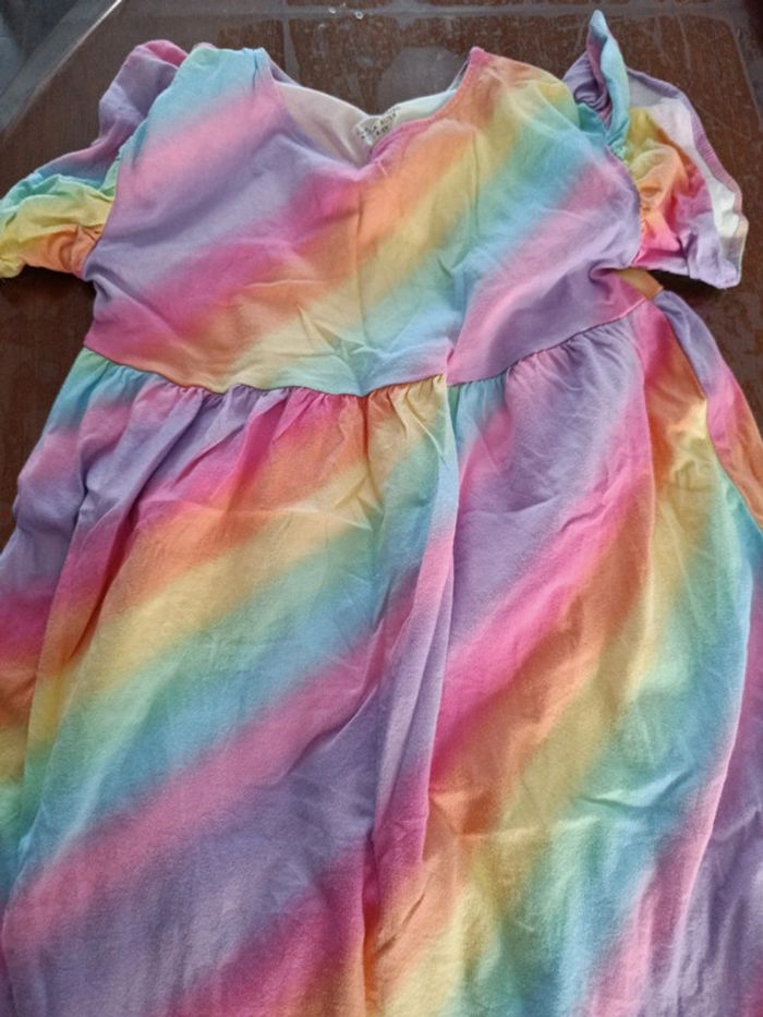 Ensemble h&m 5 ans - photo numéro 3