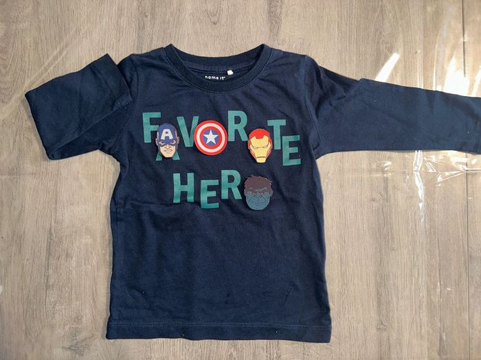 T-shirt manche longue Marvel
