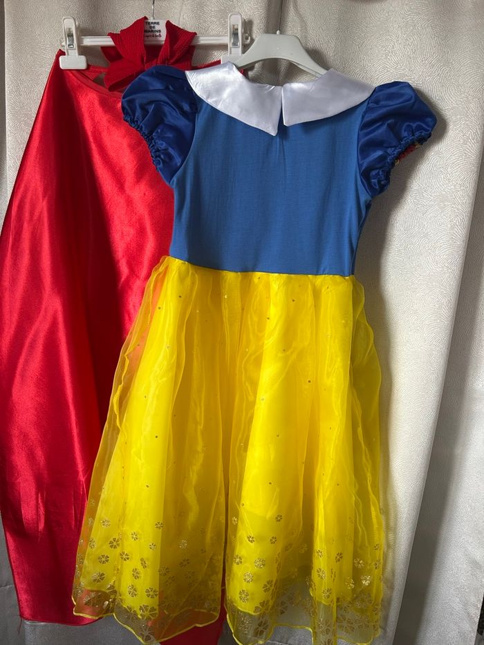 Cape et Robe de princesse Blanche neige 8-9 ans - photo numéro 4