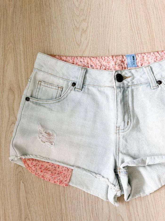 Short en jean bleu clair ikks taille 36 S - comme neuf - photo numéro 2