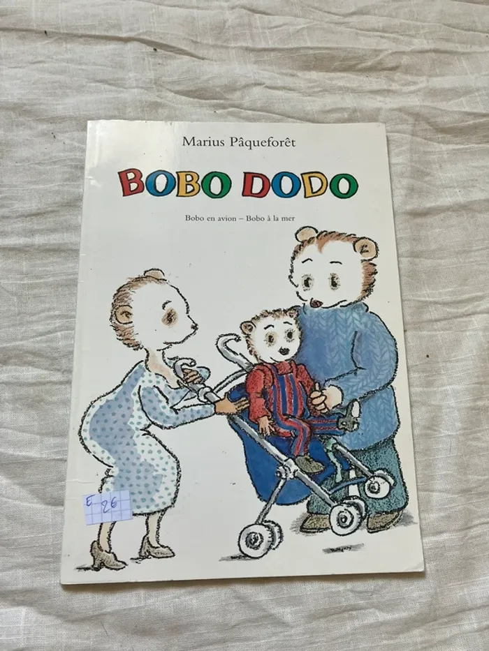Bobo dodo, Bobo en avion, Bobo à la mer