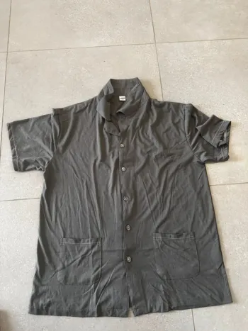 Chemise grise, taille 3XL, très bon état