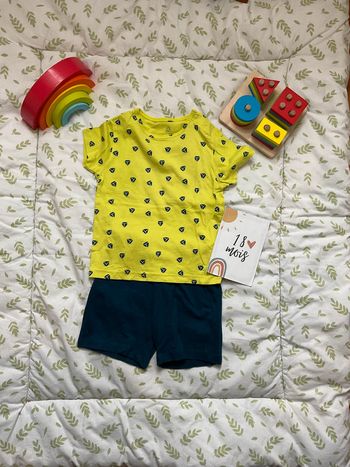 pyjama court 2 pièces en coton bleu et jaune 18 mois