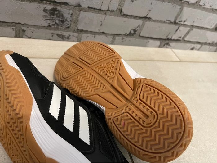 Basket Adidas adiwear 36,5 neuf - photo numéro 4