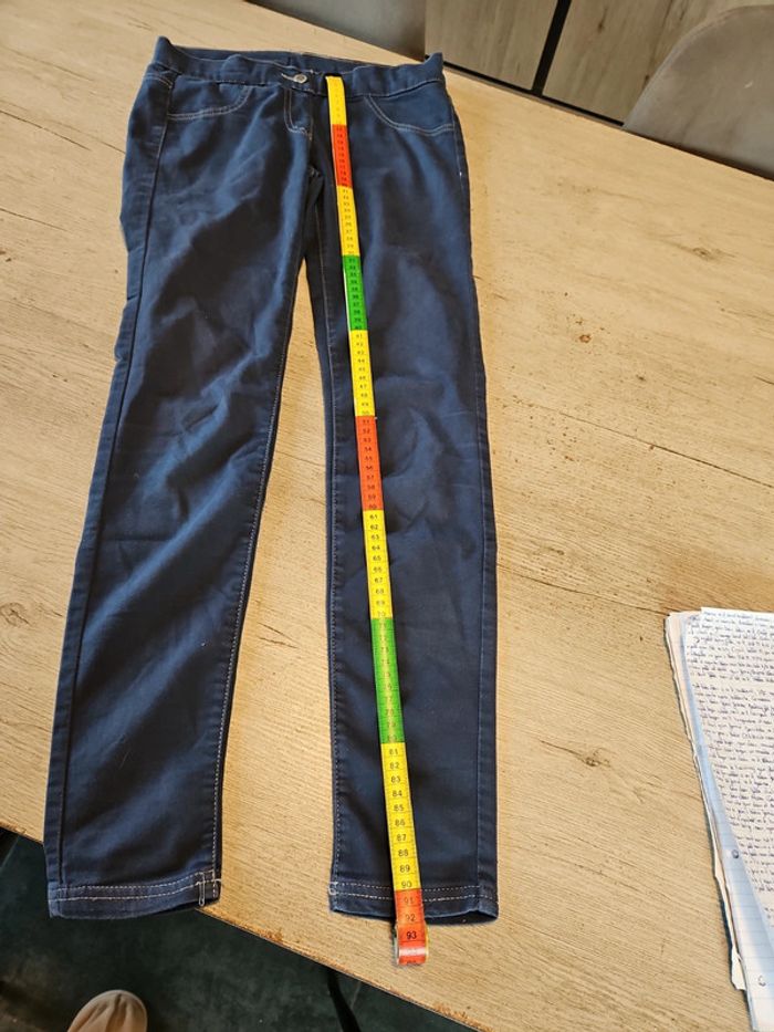 Pantalon bleu tirant sur le mauve, skinny stretch, Benetton, taille 11/12 ans, très peu mis - photo numéro 13