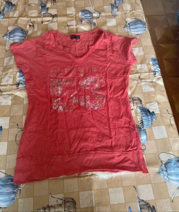 Tee shirt
