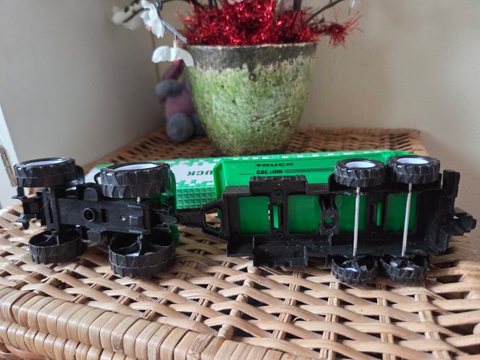 💜Trateur et sa boîte d'origine - photo numéro 3