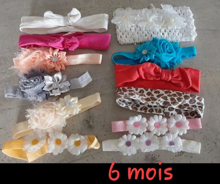 Lot 12 bandeaux 6 mois