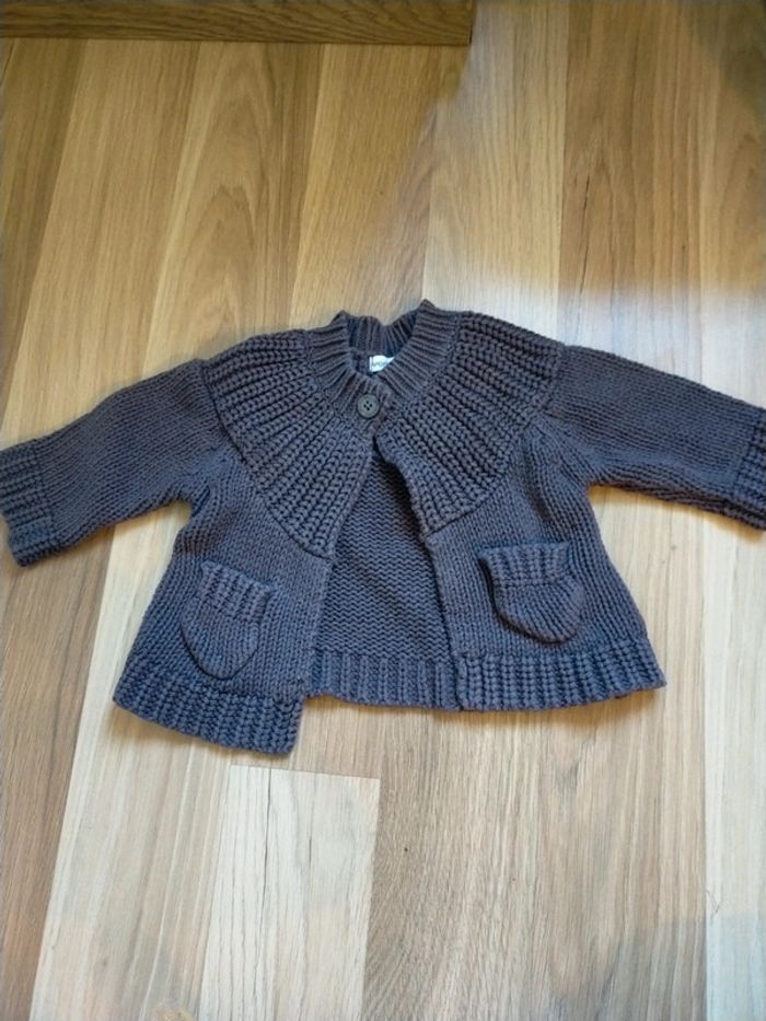 Lot 6 gilets 3 mois - photo numéro 2