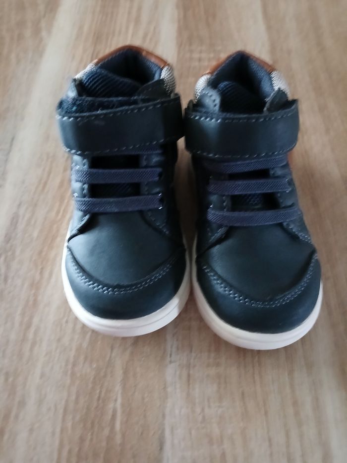 Chaussures NPO, comme neuves T 192 - photo numéro 2