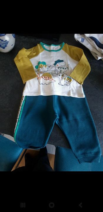 Ensemble 18 mois Du pareil au même