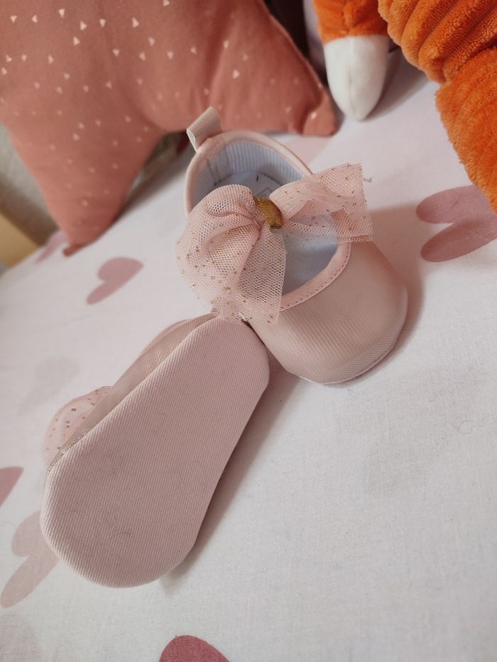 Ballerines/Chaussures fille - Comme neuve - Rose pâle - Nœud papillon - photo numéro 4