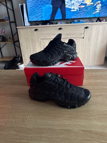 Tn nike full black 