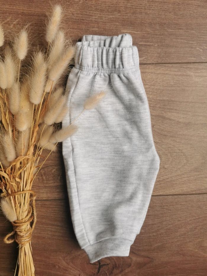 🌺Pantalon jogging gris 3mois Neuf - photo numéro 4