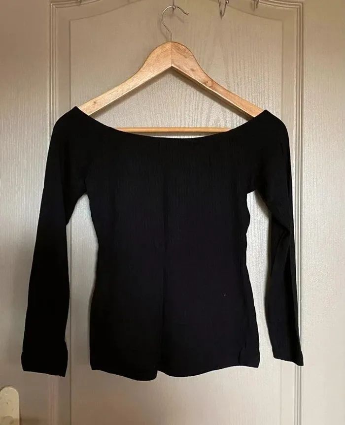 Top Bardot manches longues noir Taille 34 - photo numéro 2