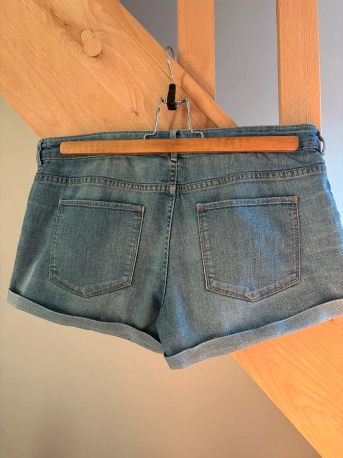 Short en jean H&M - photo numéro 2
