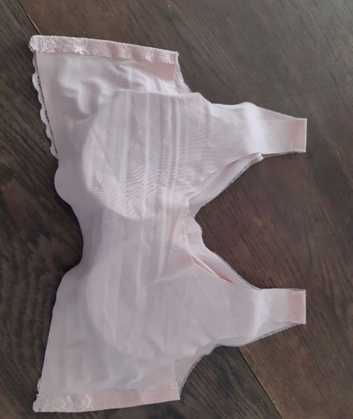 Soutien gorge - photo numéro 4
