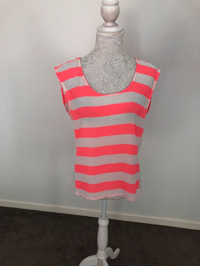 T-shirt en parfait état taille S/M
