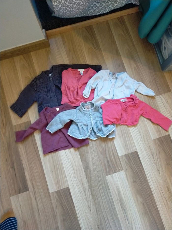 Lot 6 gilets 3 mois