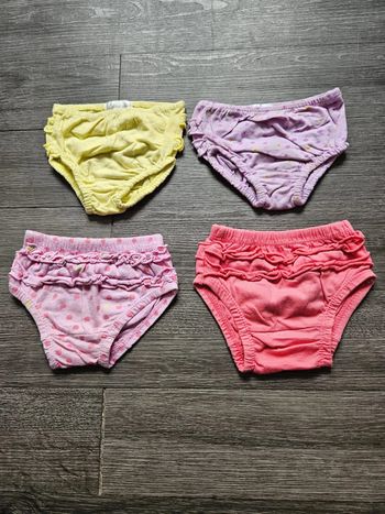 Lot de 4 bloomer taille 6 mois