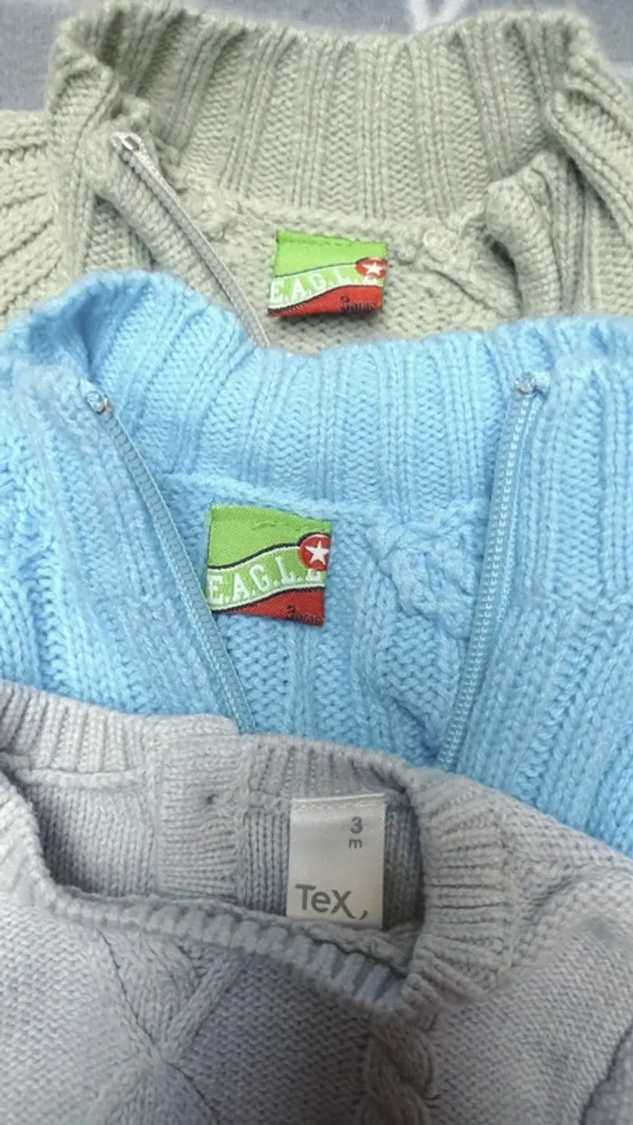 🦁 Lot 2 gilets et 2 pulls, 3 mois - photo numéro 6