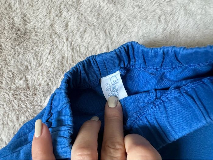 Lot de 2 shorts 1 beige et 1 bleu 6 mois - photo numéro 2