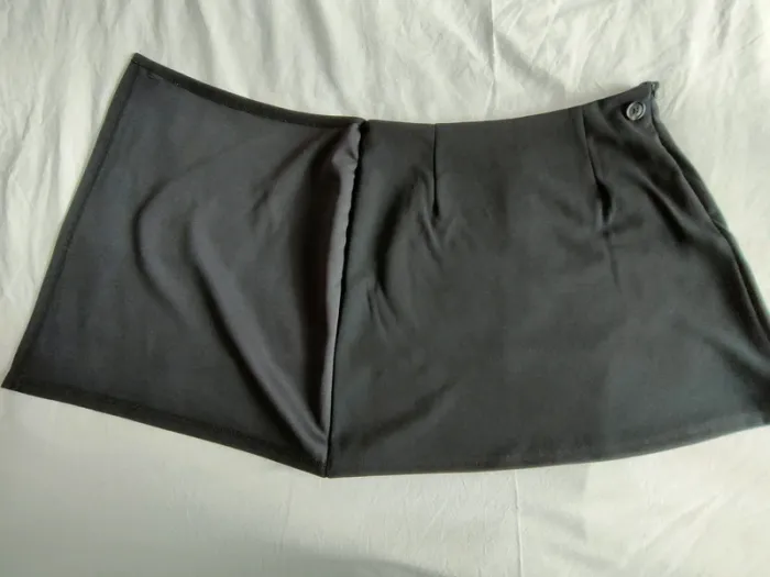 Jupe portefeuille noire Taille 38 - photo numéro 3