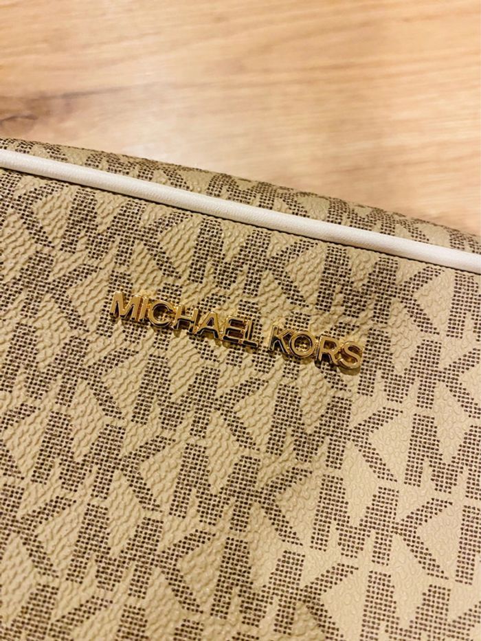 Michael Kors Jet Set Item 👜 - photo numéro 9