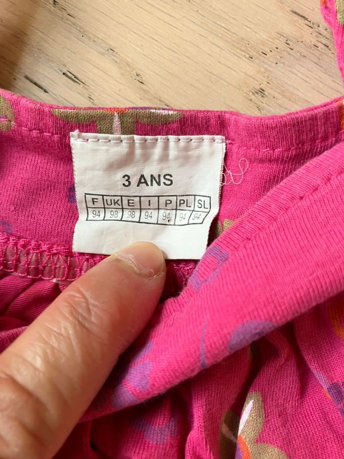 Lot de 4 robes et une jupe été 3 ans - photo numéro 7
