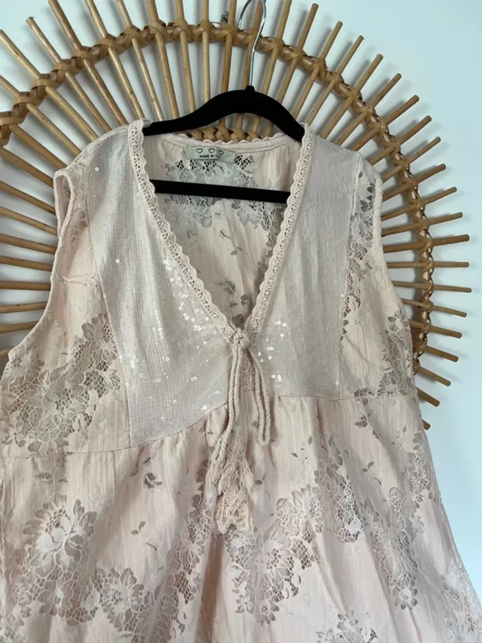 Haut style blouse sans manche dentelle rose - photo numéro 2