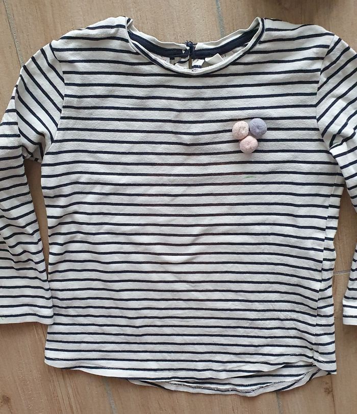 Lot fille 4 ans, 104cm - photo numéro 10