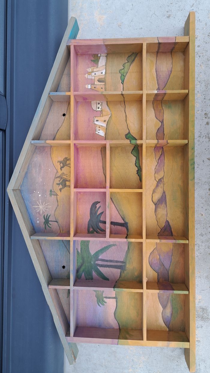 Étagère murale en bois décorée - photo numéro 3