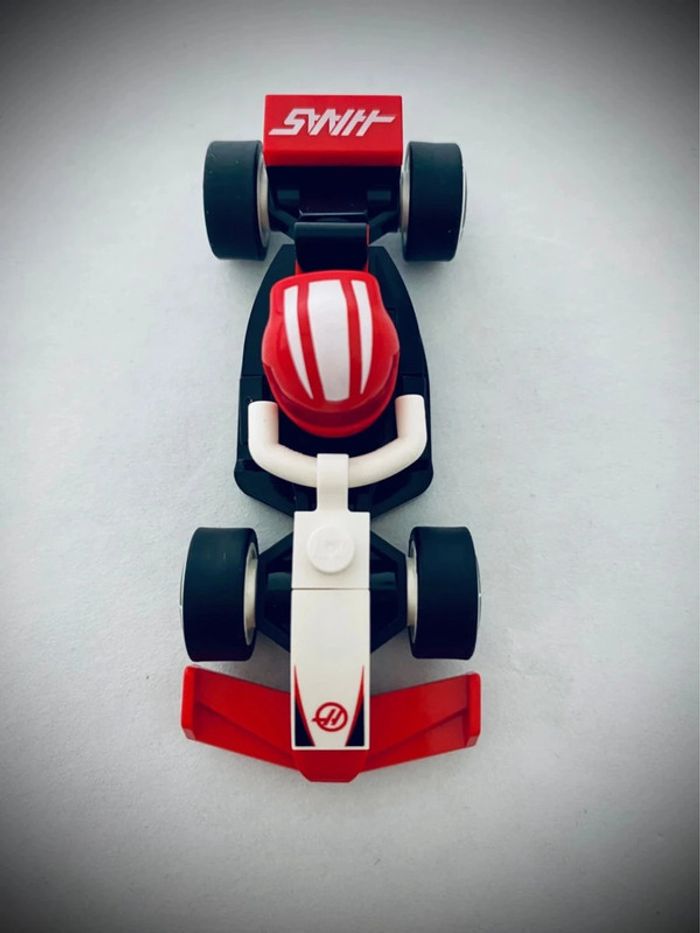Minifigurine LEGO Série Formule 1 (71049) - N 10 Haas - Très bon état - photo numéro 5