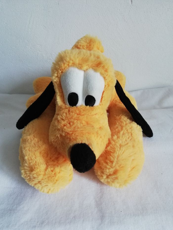 peluche disney le chien pluto - photo numéro 2