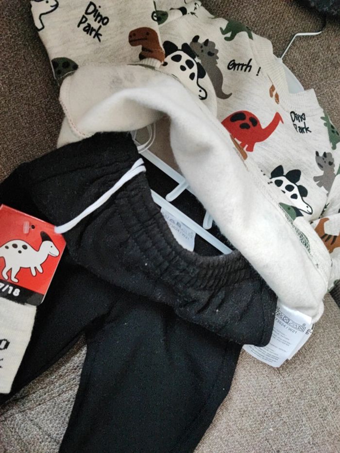 Ensemble pull , jogging, chaussette - photo numéro 5