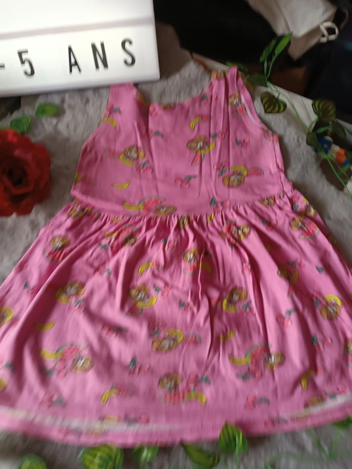 Robe rose Pat patrouille 4/5 ans - photo numéro 4