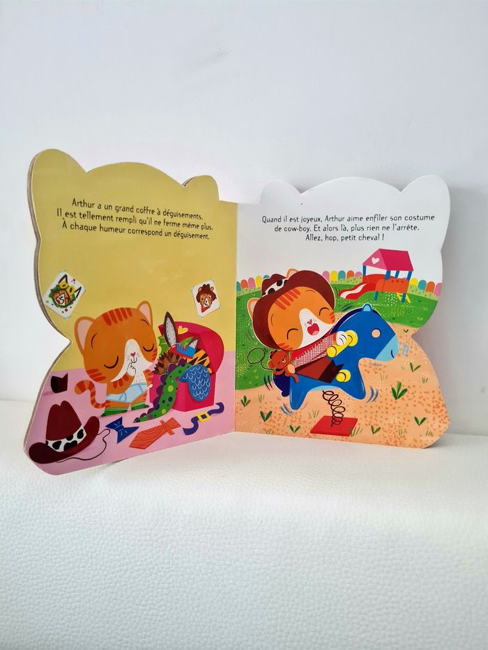 Livre enfant Arthur se déguise – Dès 2 ans – Bon état - photo numéro 2