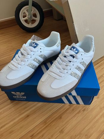 Adidas spezial argenté 