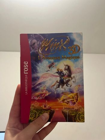 Livre winx « L’aventure Magiques »
