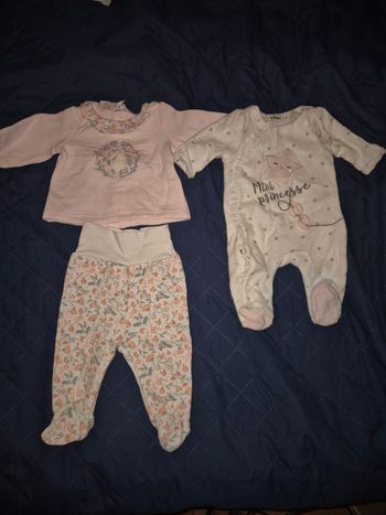 Lot de pyjamas naissance fille
