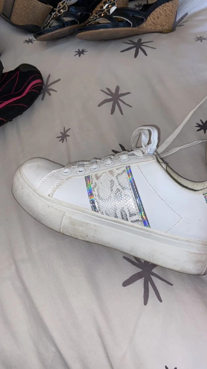 Baskets blanches - photo numéro 2