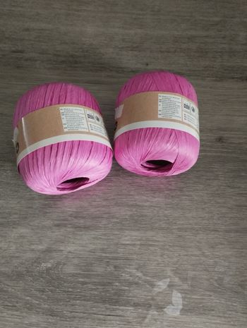 2 boules de raffia rose