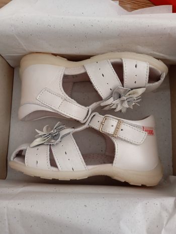 Kickers neuves pour fille en taille 23