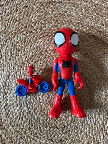 Lot figurines spidey