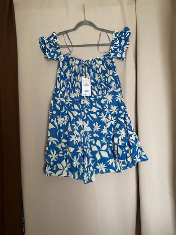 Superbe belle robe courte imprimé Zara neuve avec étiquette taille L