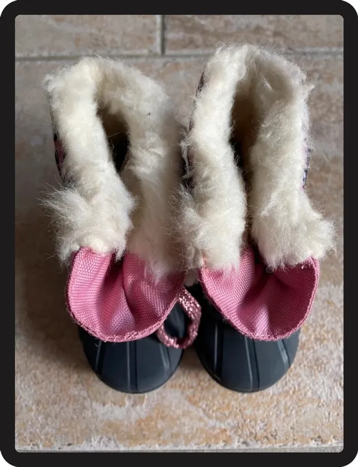 Friboo Bottes de neige fourrées/Après ski Pointure 22/23 - photo numéro 3