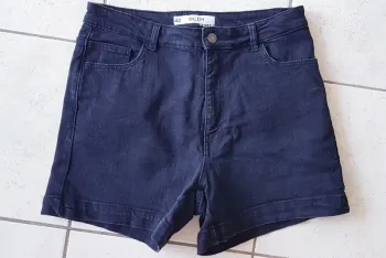 Short en jean Kiabi taille 42