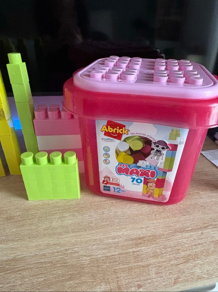 Grosse boîte rose gros lego abrick eccoifer - photo numéro 2