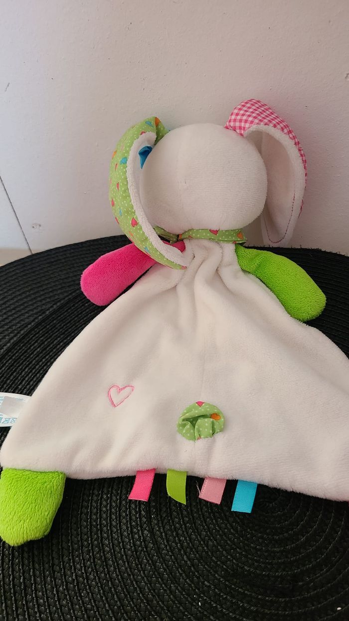 Doudou plat lapin LIEF ! blanc rose vert bleu coeur 28 cm - photo numéro 4