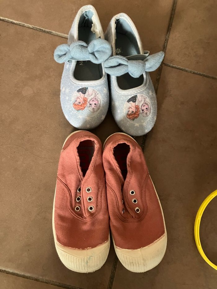 Lot chaussures bensimon et chausson taille 25
